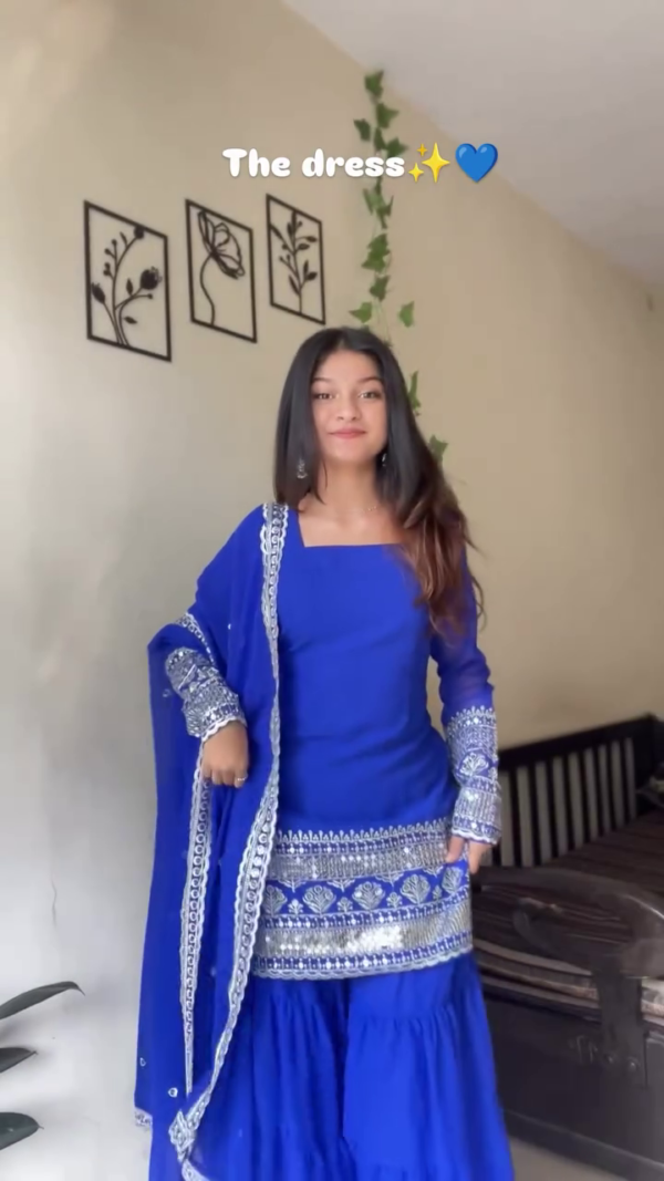 tranding Kurta With Dupatta And Bottomwear